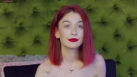 KloeyAdams online show from March 4, 2:10 pm