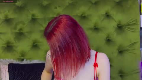 KloeyAdams online show from March 6, 7:14 am