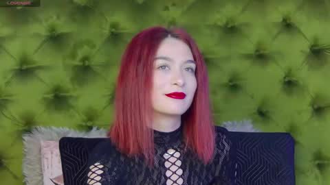 KloeyAdams online show from March 7, 7:30 am