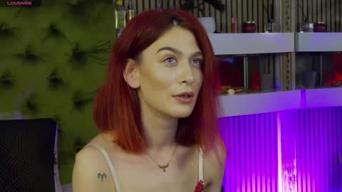 KloeyAdams online show from March 8, 1:57 pm