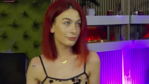 KloeyAdams online show from March 9, 5:55 am