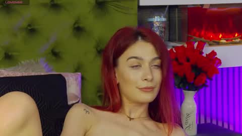 KloeyAdams online show from March 9, 1:04 pm