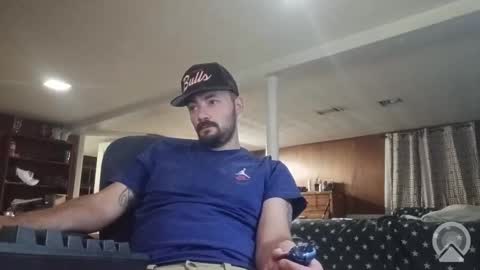 Snapshot of klou502 chatting on September 21, 5:09 am LOUiViLAN online show from September 21, 5:09 am