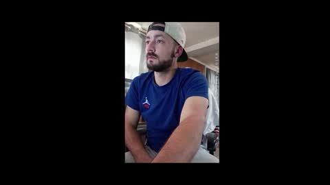 Snapshot of klou502 chatting on October 5, 5:55 pm LOUiViLAN online show from October 5, 5:55 pm