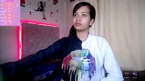 Snapshot of kloy_sech chatting on February 18, 2:38 pm Valen online show from February 18, 2:38 pm