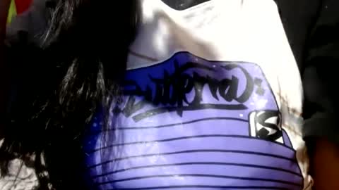 km8251079 online show from June 12, 12:20 am