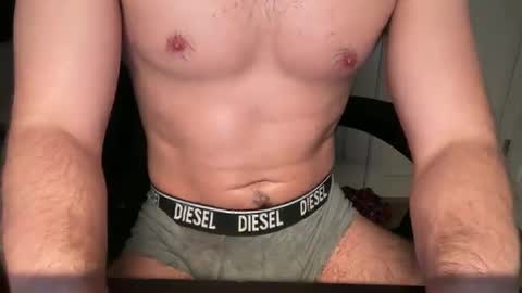 kmiks581797 online show from February 1, 7:45 pm