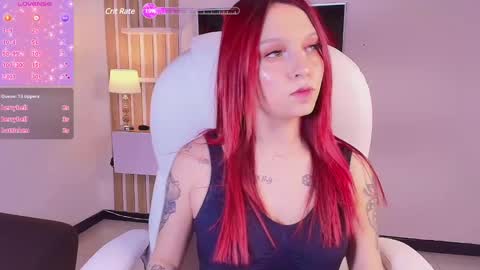 Snapshot of kmila_carson chatting on February 19, 1:29 am kmila online show from February 19, 1:29 am