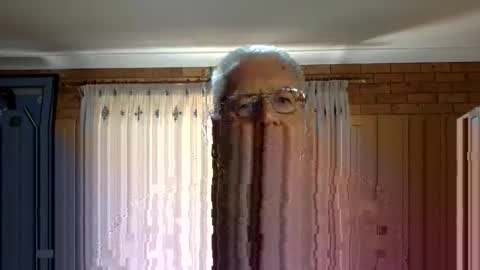 Snapshot of knights2001 chatting on January 12, 4:50 am Aussiedude online show from January 12, 4:50 am