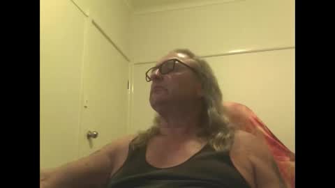 Snapshot of knobout chatting on January 14, 11:38 am knobout online show from January 14, 11:38 am