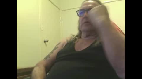 knobout online show from April 30, 1:28 pm