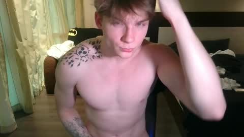 Snapshot of knotsiemens chatting on June 7, 4:44 pm Adam online show from June 7, 4:44 pm