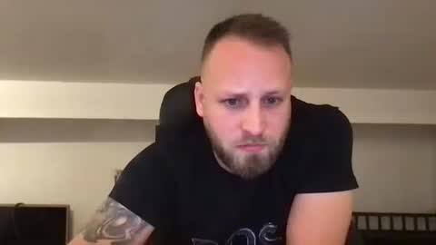 Snapshot of kobasic chatting on December 22, 12:39 am hugo online show from December 22, 12:39 am