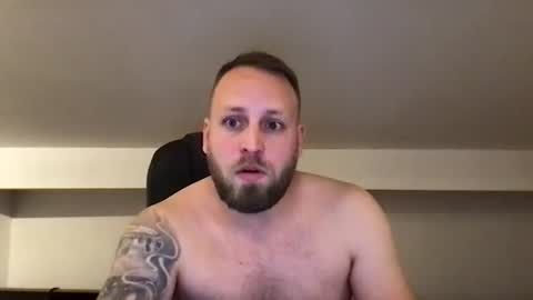 Snapshot of kobasic chatting on December 24, 6:11 am hugo online show from December 24, 6:11 am