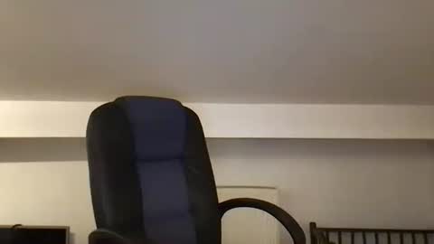 Snapshot of kobasic chatting on January 4, 11:48 pm hugo online show from January 4, 11:48 pm