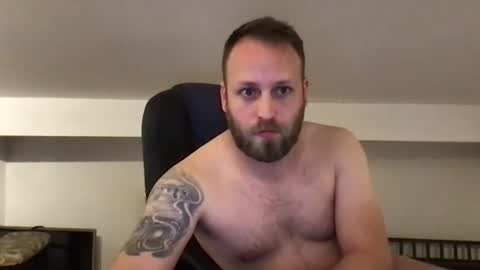 Snapshot of kobasic chatting on February 1, 1:44 am hugo online show from February 1, 1:44 am