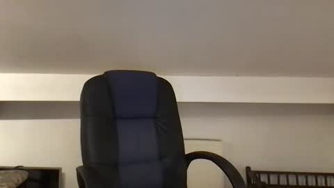 Snapshot of kobasic chatting on February 1, 11:48 pm hugo online show from February 1, 11:48 pm