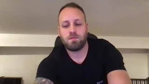 Snapshot of kobasic chatting on February 19, 7:16 pm hugo online show from February 19, 7:16 pm