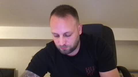 Snapshot of kobasic chatting on October 13, 11:16 pm hugo online show from October 13, 11:16 pm