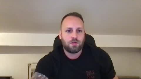 Snapshot of kobasic chatting on November 16, 2:39 am hugo online show from November 16, 2:39 am