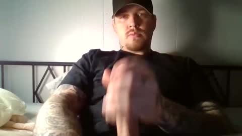 Snapshot of koddoncouple chatting on February 5, 3:27 pm Koddoncouple online show from February 5, 3:27 pm