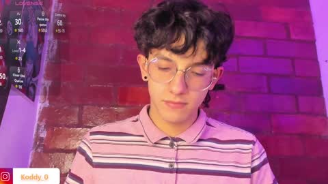 Koddy Independent model online show from December 8, 2:39 am