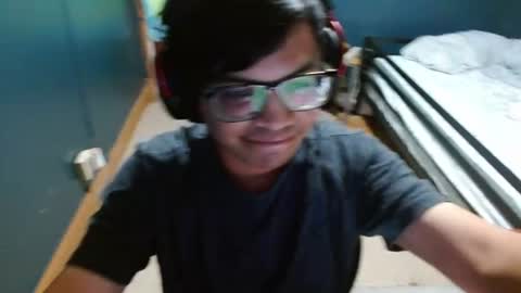 Snapshot of kody_shy chatting on August 4, 6:05 am Kody online show from August 4, 6:05 am