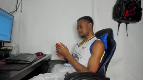 kofi online show from May 15, 9:22 pm
