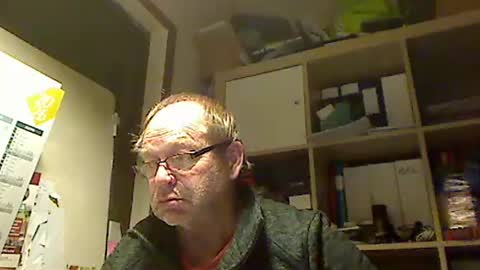 Snapshot of kokin3034 chatting on January 8, 6:37 am kokin3034 online show from January 8, 6:37 am