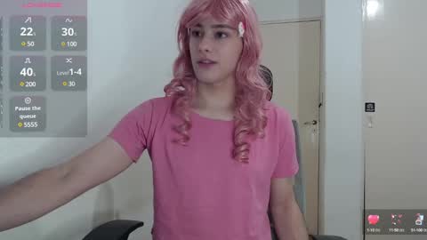 Snapshot of koneko_nya chatting on March 4, 7:32 pm Riley online show from March 4, 7:32 pm