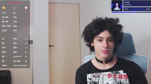 Snapshot of koneko_nya chatting on October 10, 8:08 pm Riley online show from October 10, 8:08 pm