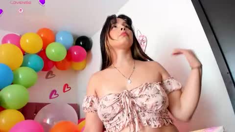 konie Diaz online show from April 21, 6:12 pm