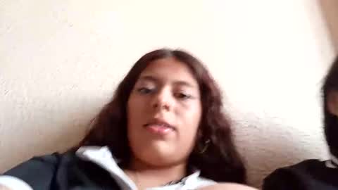 Konny and Laila online show from April 20, 8:10 pm