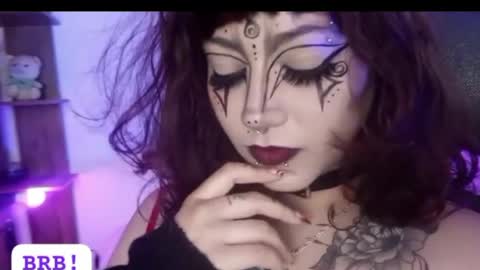 Kora Red online show from April 22, 2:18 pm