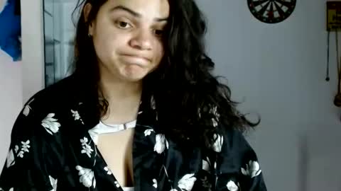 Snapshot of koranikky08 chatting on May 23, 9:08 pm Karoll online show from May 23, 9:08 pm
