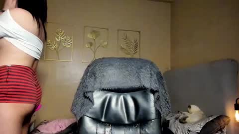 Snapshot of koreandollts chatting on January 21, 3:26 am MISS ALICIA online show from January 21, 3:26 am