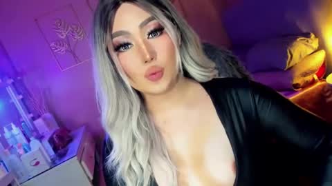 Snapshot of koreandollts chatting on January 28, 2:43 am MISS ALICIA online show from January 28, 2:43 am