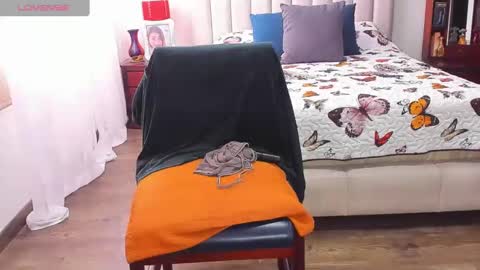 Snapshot of korinasex22 chatting on January 23, 3:54 pm korinasex22 online show from January 23, 3:54 pm