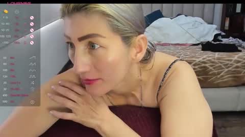 Snapshot of korinasex22 chatting on September 12, 5:24 pm korinasex22 online show from September 12, 5:24 pm