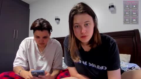 Snapshot of kortney_williams chatting on February 24, 10:47 pm Twiix online show from February 24, 10:47 pm