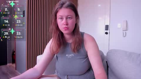 Snapshot of kortney_williams chatting on December 4, 8:17 pm Twiix online show from December 4, 8:17 pm