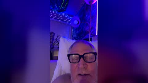 korysmith568 online show from April 25, 8:28 am