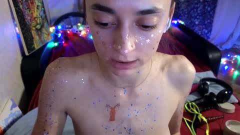 Gal online show from January 2, 4:35 pm