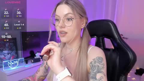 Jess online show from September 27, 3:39 pm