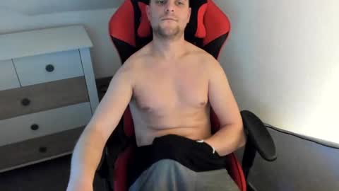 Snapshot of kozik1992 chatting on December 16, 7:48 am Bartek online show from December 16, 7:48 am