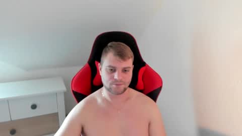 Snapshot of kozik1992 chatting on January 4, 12:16 pm Bartek online show from January 4, 12:16 pm