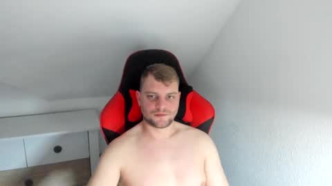 Snapshot of kozik1992 chatting on January 19, 10:28 pm Bartek online show from January 19, 10:28 pm