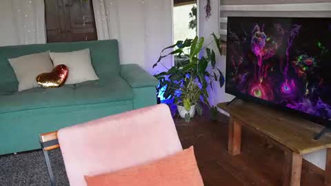 Snapshot of kozzy_ chatting on August 5, 3:59 pm kozzy_ online show from August 5, 3:59 pm