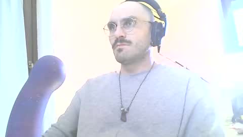 Snapshot of kratoskratoskratos chatting on March 14, 6:30 am Kratos online show from March 14, 6:30 am