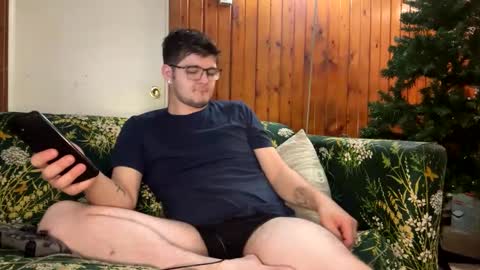 Snapshot of krimsoncircuit chatting on November 18, 5:23 am krimsoncircuit online show from November 18, 5:23 am